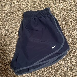 NAVY NIKE SHORTS